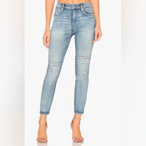 Revolve - Sophie Crop in Outsider Distressed Jeans
Size 29  AGOLDE